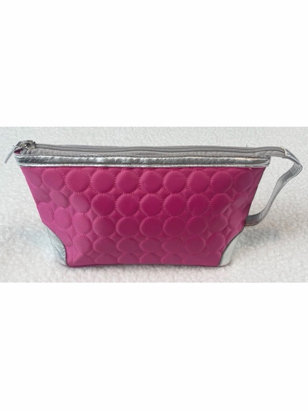 (NWOT) AVON • Pink/Silver Quilted Travel Cosmetic Bag